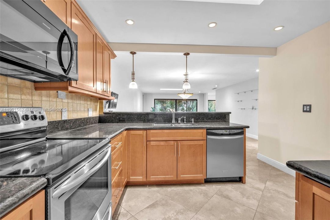 For Sale: $420,000 (3 beds, 2 baths, 2020 Square Feet)