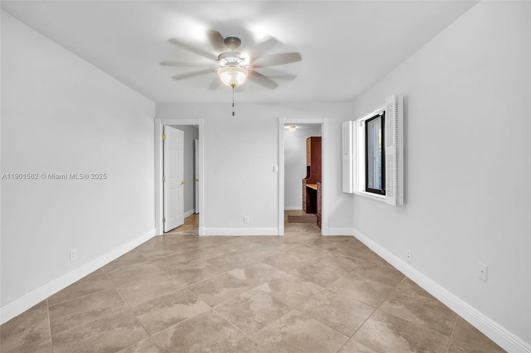 For Sale: $420,000 (3 beds, 2 baths, 2020 Square Feet)