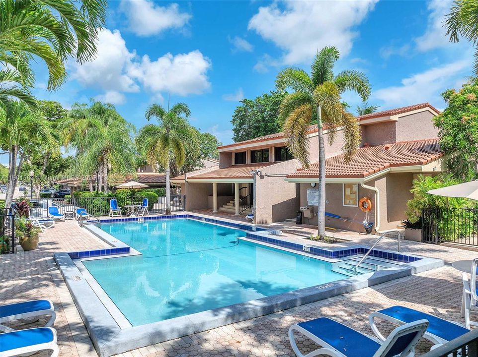 For Sale: $420,000 (3 beds, 2 baths, 2020 Square Feet)