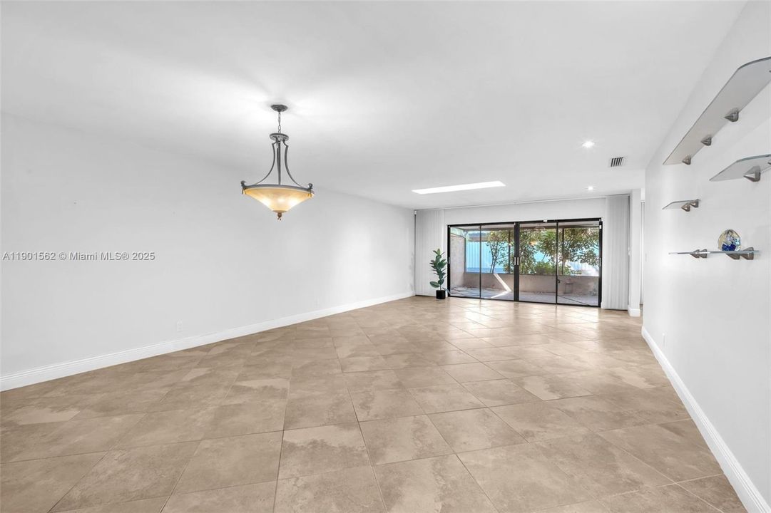 For Sale: $420,000 (3 beds, 2 baths, 2020 Square Feet)