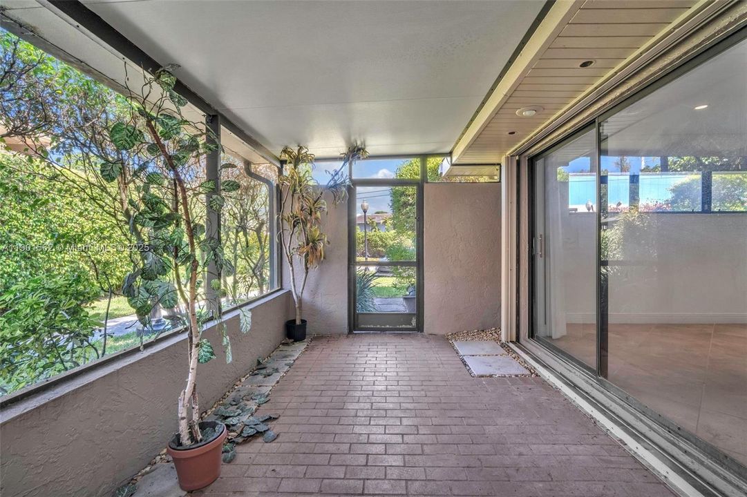 For Sale: $420,000 (3 beds, 2 baths, 2020 Square Feet)