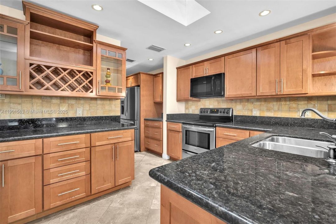 For Sale: $420,000 (3 beds, 2 baths, 2020 Square Feet)