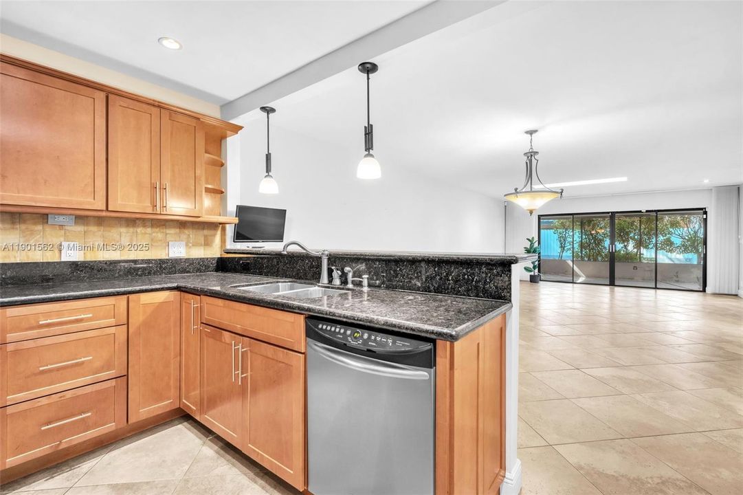 For Sale: $420,000 (3 beds, 2 baths, 2020 Square Feet)