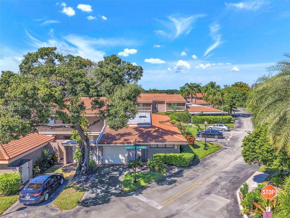 For Sale: $420,000 (3 beds, 2 baths, 2020 Square Feet)