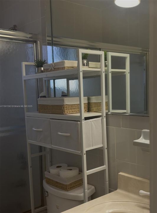 Recently Rented: $2,800 (2 beds, 1 baths, 700 Square Feet)