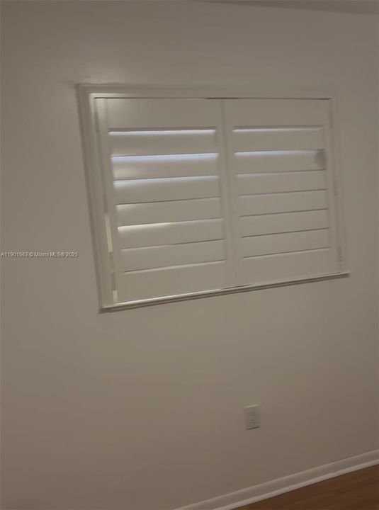 Recently Rented: $2,800 (2 beds, 1 baths, 700 Square Feet)