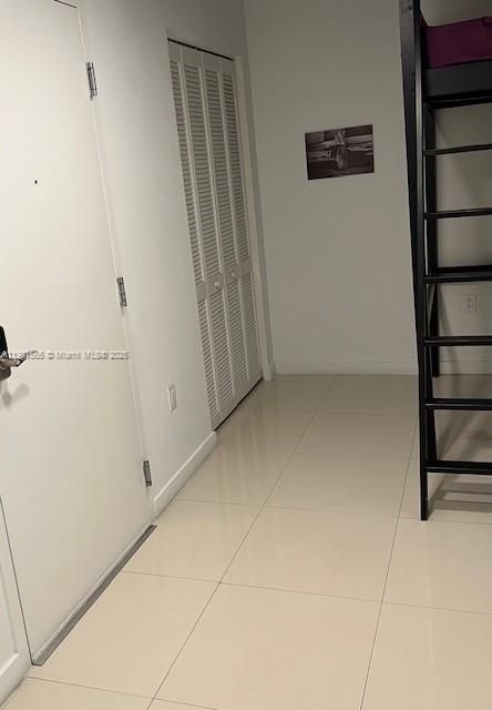 For Rent: $2,300 (1 beds, 1 baths, 726 Square Feet)