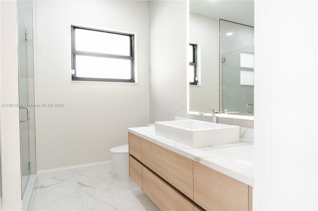 En Venta: $1,890,000 (3 camas, 3 baños, 3227 Pies cuadrados)