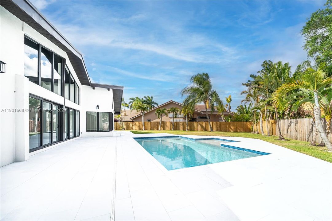 En Venta: $1,890,000 (3 camas, 3 baños, 3227 Pies cuadrados)