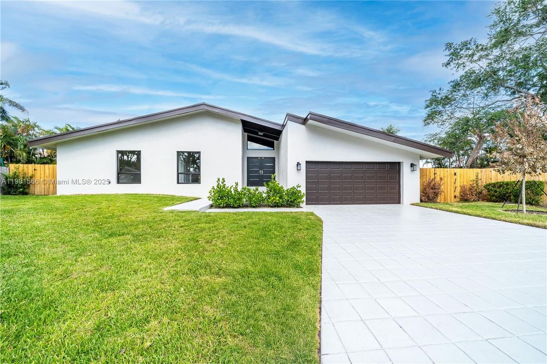 En Venta: $1,890,000 (3 camas, 3 baños, 3227 Pies cuadrados)