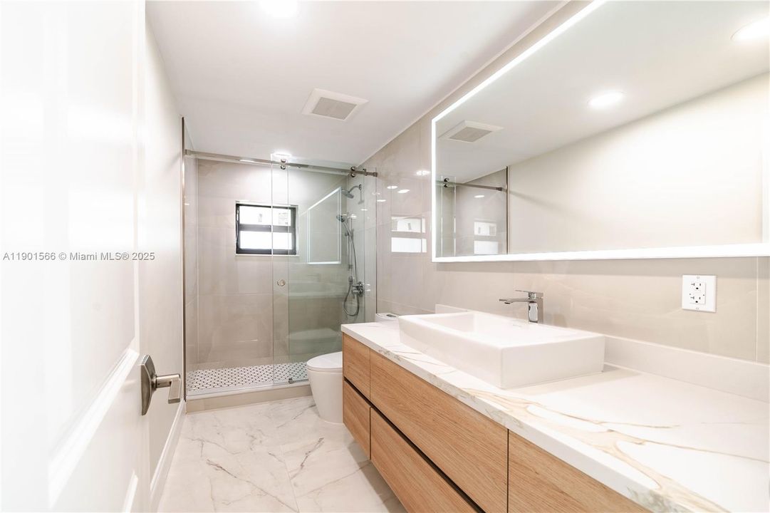 En Venta: $1,890,000 (3 camas, 3 baños, 3227 Pies cuadrados)