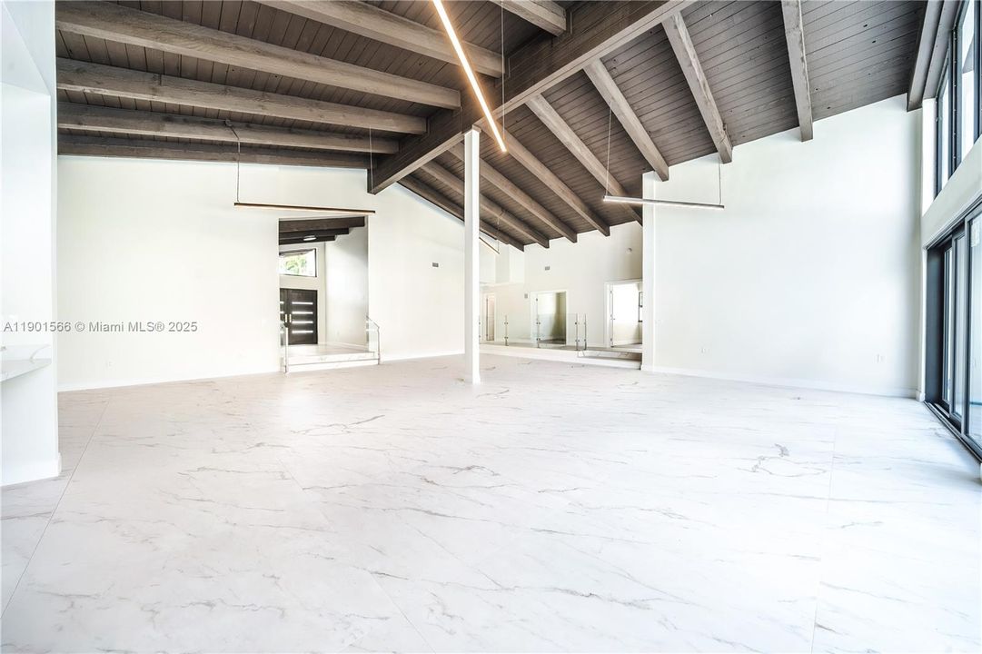 En Venta: $1,890,000 (3 camas, 3 baños, 3227 Pies cuadrados)