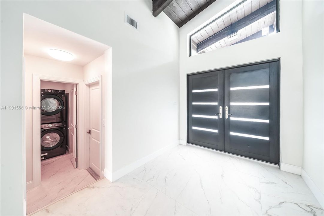 En Venta: $1,890,000 (3 camas, 3 baños, 3227 Pies cuadrados)