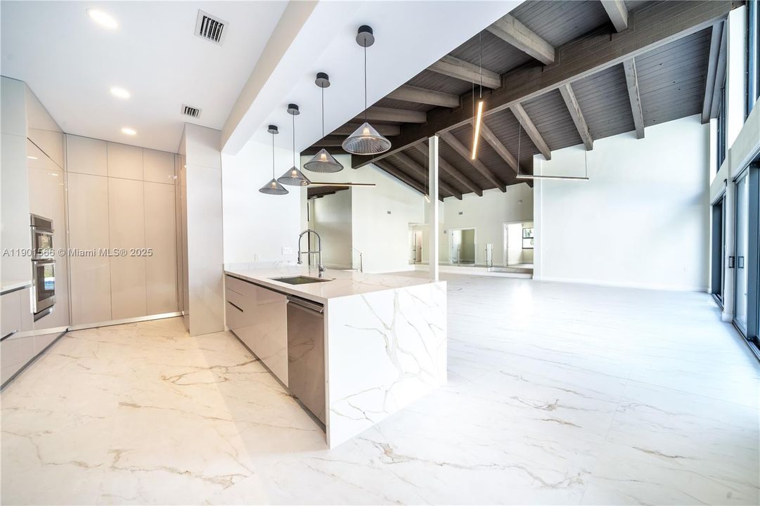 En Venta: $1,890,000 (3 camas, 3 baños, 3227 Pies cuadrados)