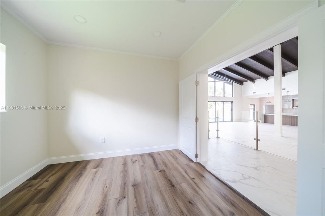 En Venta: $1,890,000 (3 camas, 3 baños, 3227 Pies cuadrados)