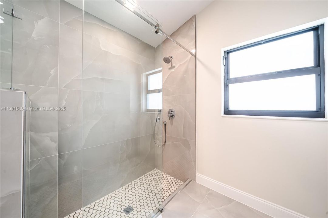 En Venta: $1,890,000 (3 camas, 3 baños, 3227 Pies cuadrados)