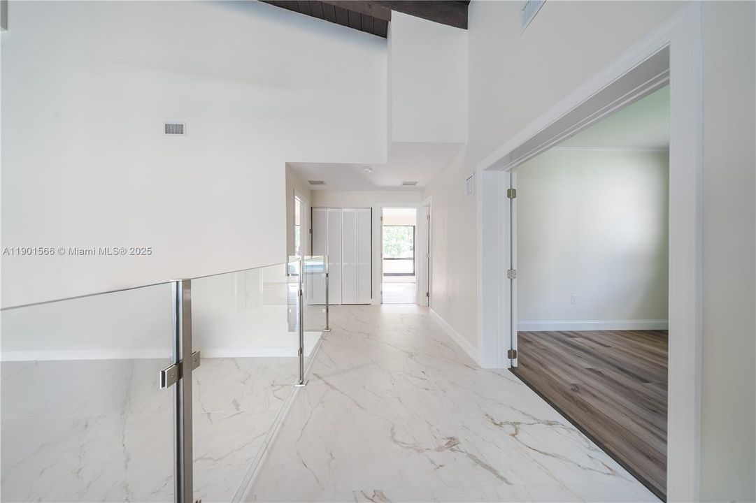 En Venta: $1,890,000 (3 camas, 3 baños, 3227 Pies cuadrados)