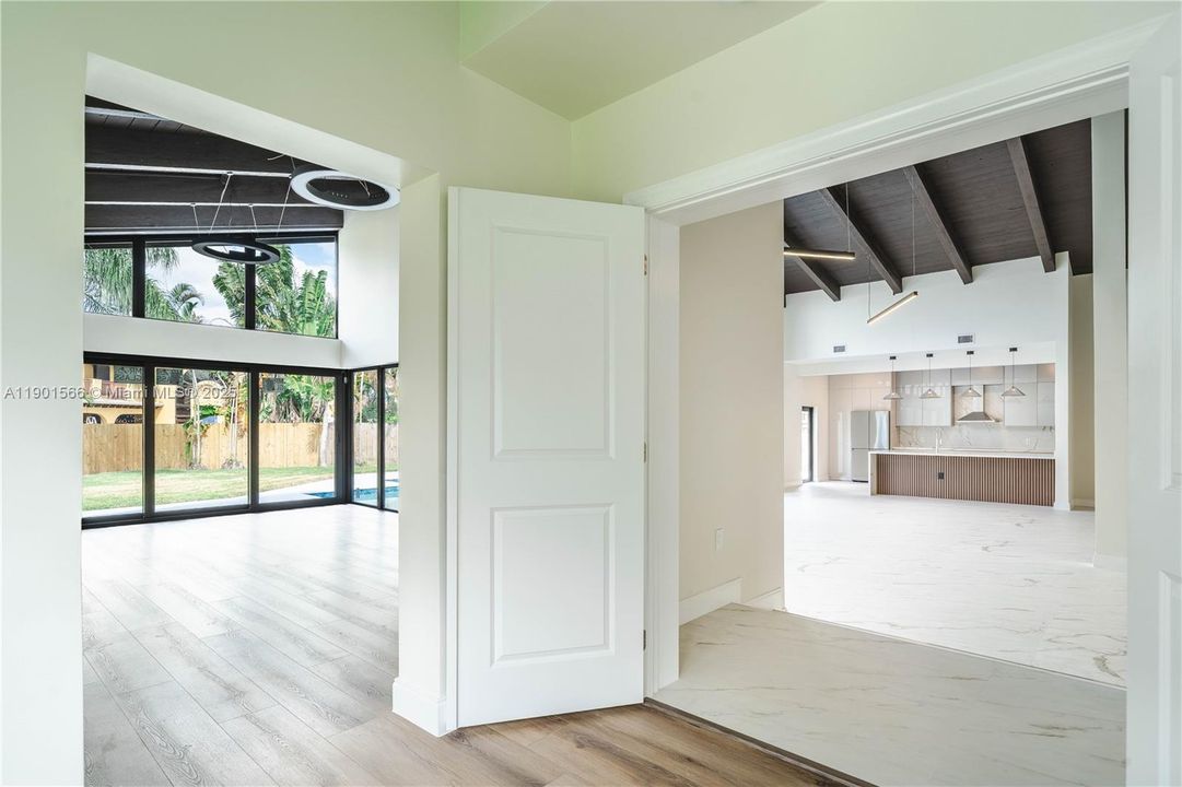 En Venta: $1,890,000 (3 camas, 3 baños, 3227 Pies cuadrados)