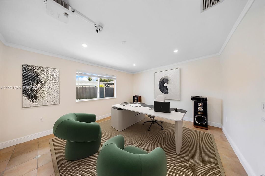 For Sale: $875,000 (4 beds, 2 baths, 2314 Square Feet)