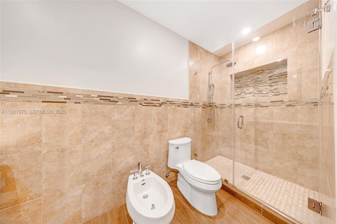 For Sale: $875,000 (4 beds, 2 baths, 2314 Square Feet)