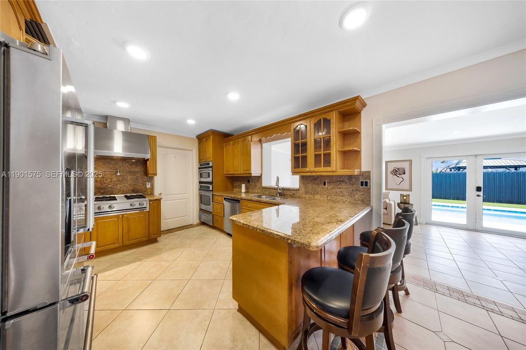 For Sale: $875,000 (4 beds, 2 baths, 2314 Square Feet)