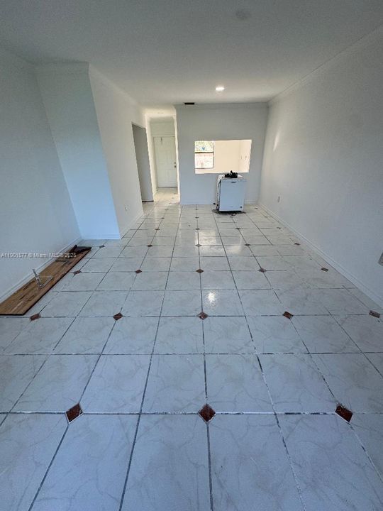 待售: $290,000 (3 贝兹, 2 浴室, 1144 平方英尺)