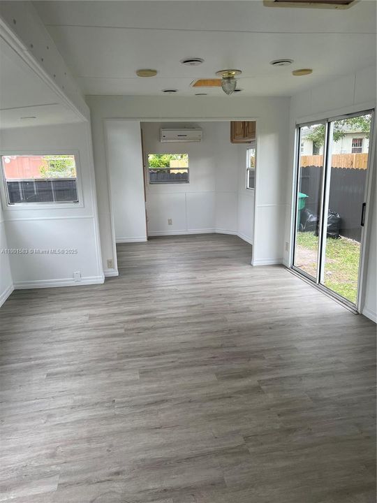 Недавно арендовано: $1,200 (1 спален, 1 ванн, 0 Квадратных фут)