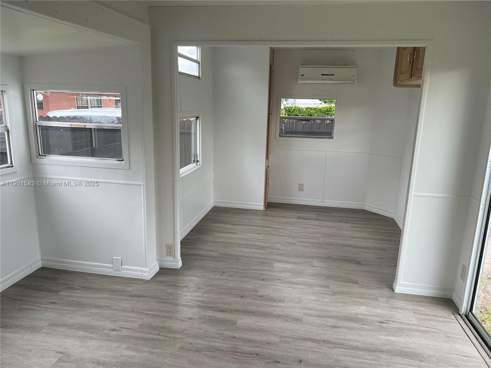 Недавно арендовано: $1,200 (1 спален, 1 ванн, 0 Квадратных фут)