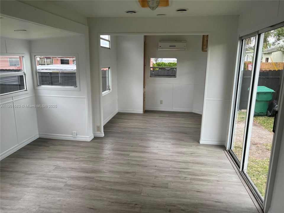 Недавно арендовано: $1,200 (1 спален, 1 ванн, 0 Квадратных фут)