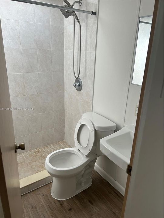 Недавно арендовано: $1,200 (1 спален, 1 ванн, 0 Квадратных фут)