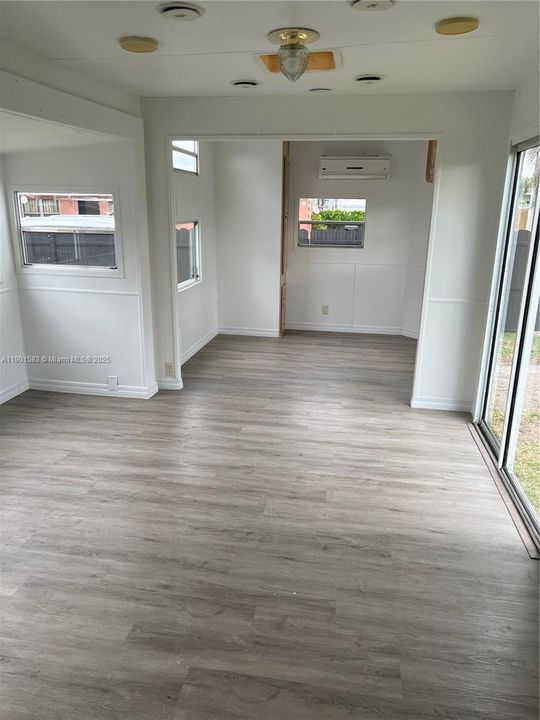 Недавно арендовано: $1,200 (1 спален, 1 ванн, 0 Квадратных фут)