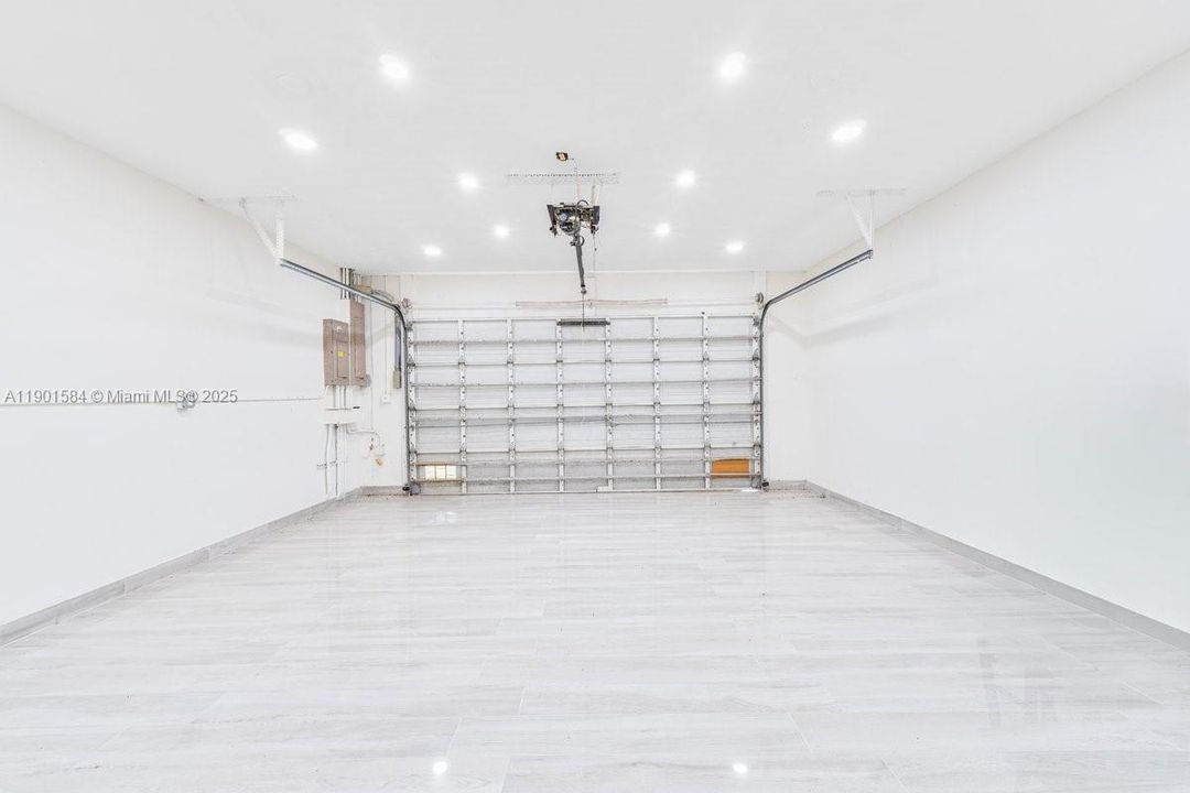 Recently Rented: $4,900 (4 beds, 4 baths, 3778 Square Feet)