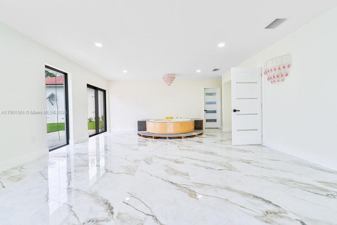 Recently Rented: $4,900 (4 beds, 4 baths, 3778 Square Feet)