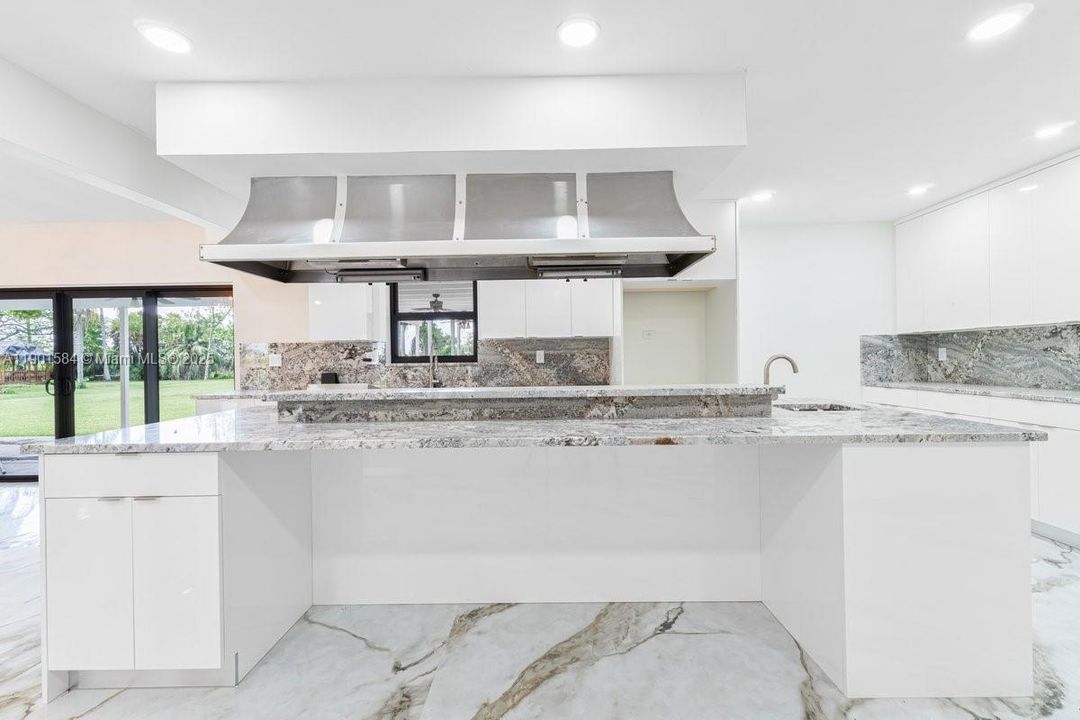 Recently Rented: $4,900 (4 beds, 4 baths, 3778 Square Feet)