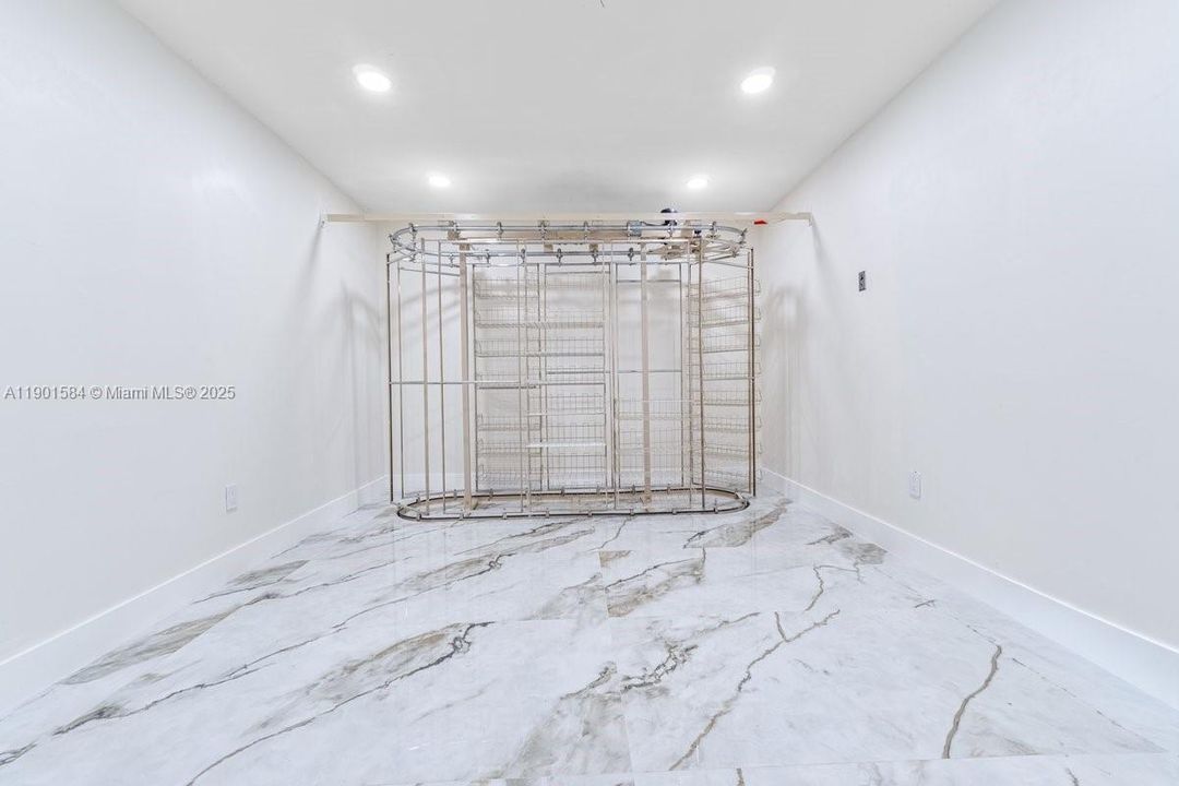 Recently Rented: $4,900 (4 beds, 4 baths, 3778 Square Feet)