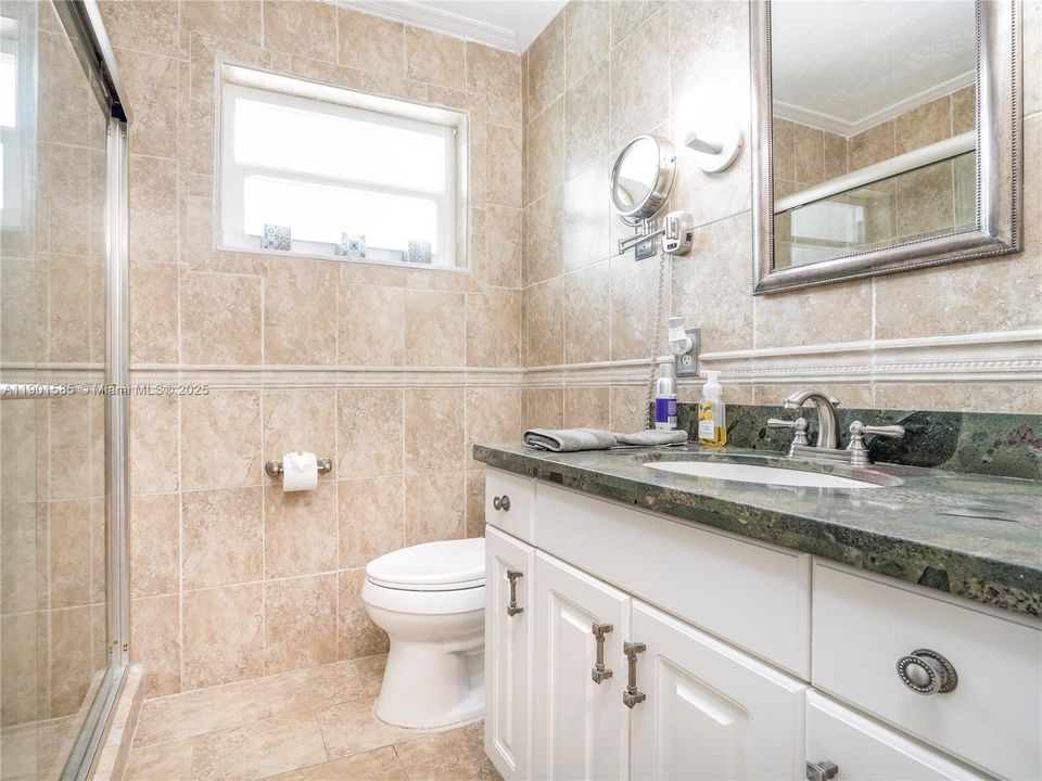 Active With Contract: $699,999 (3 beds, 2 baths, 1786 Square Feet)