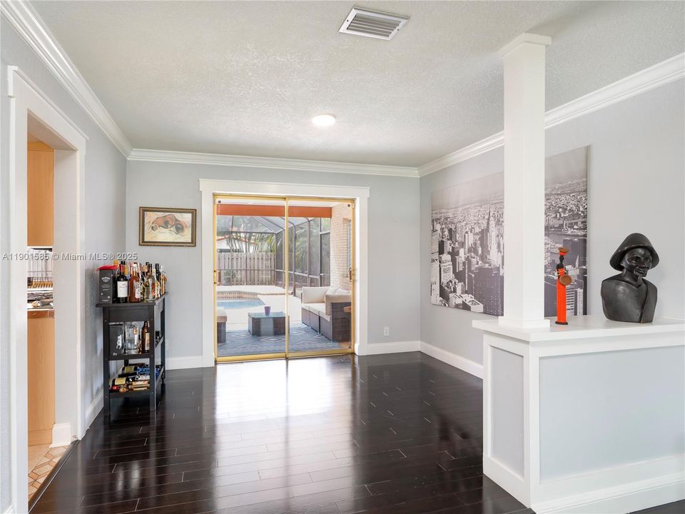 Active With Contract: $699,999 (3 beds, 2 baths, 1786 Square Feet)