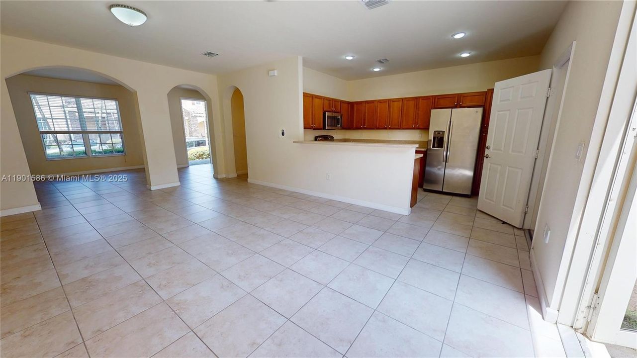 Недавно арендовано: $2,800 (3 спален, 2 ванн, 1740 Квадратных фут)