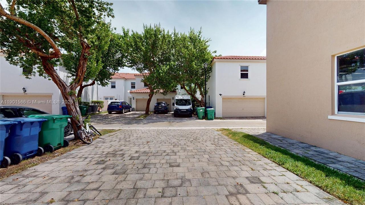 Недавно арендовано: $2,800 (3 спален, 2 ванн, 1740 Квадратных фут)