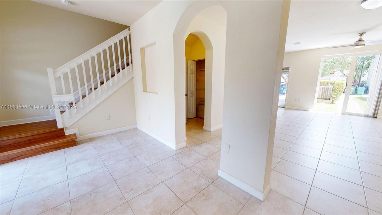 Недавно арендовано: $2,800 (3 спален, 2 ванн, 1740 Квадратных фут)