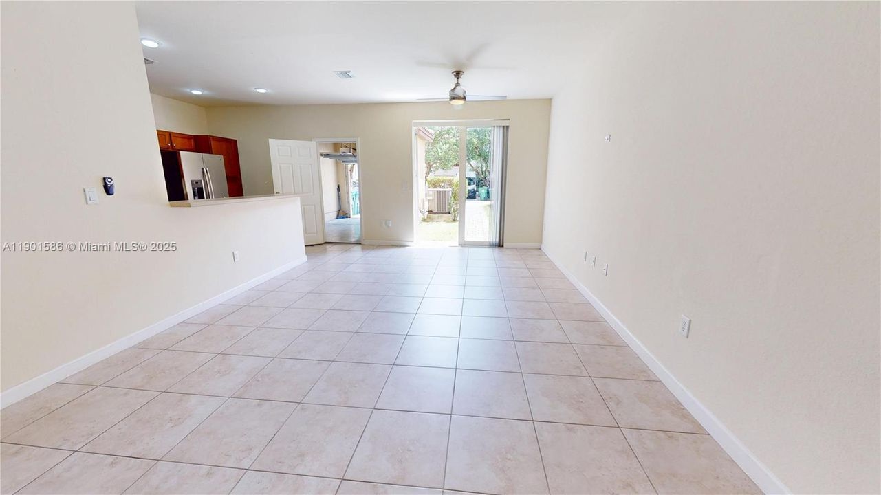 Недавно арендовано: $2,800 (3 спален, 2 ванн, 1740 Квадратных фут)