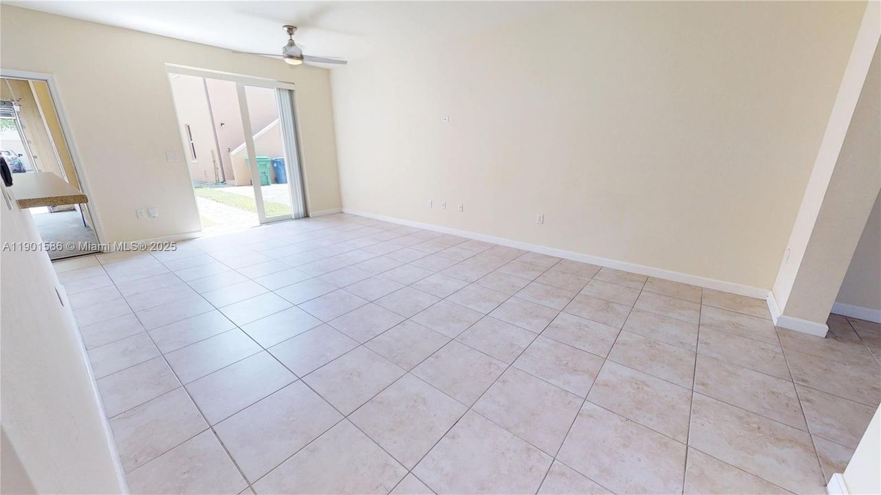 Недавно арендовано: $2,800 (3 спален, 2 ванн, 1740 Квадратных фут)