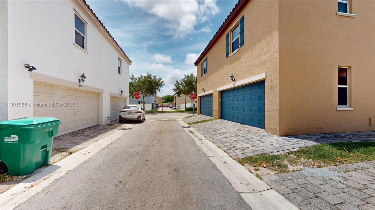 Недавно арендовано: $2,800 (3 спален, 2 ванн, 1740 Квадратных фут)