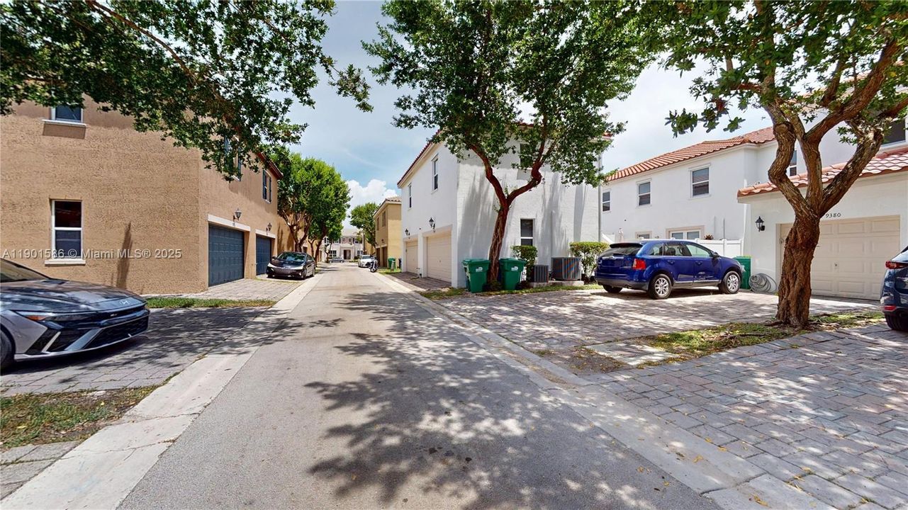 Недавно арендовано: $2,800 (3 спален, 2 ванн, 1740 Квадратных фут)