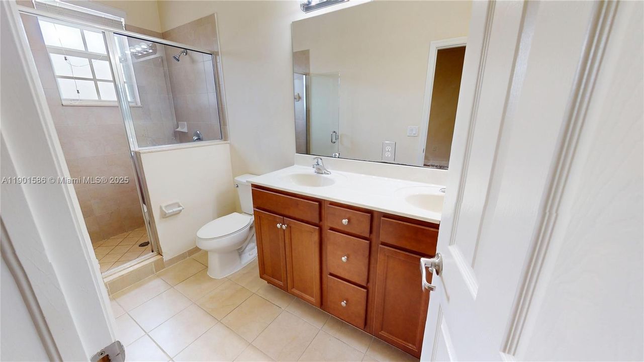 Недавно арендовано: $2,800 (3 спален, 2 ванн, 1740 Квадратных фут)