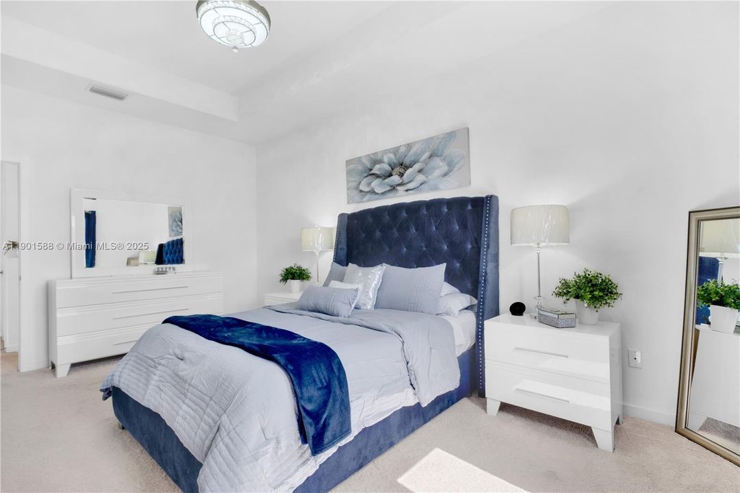 En Venta: $480,000 (3 camas, 2 baños, 1680 Pies cuadrados)