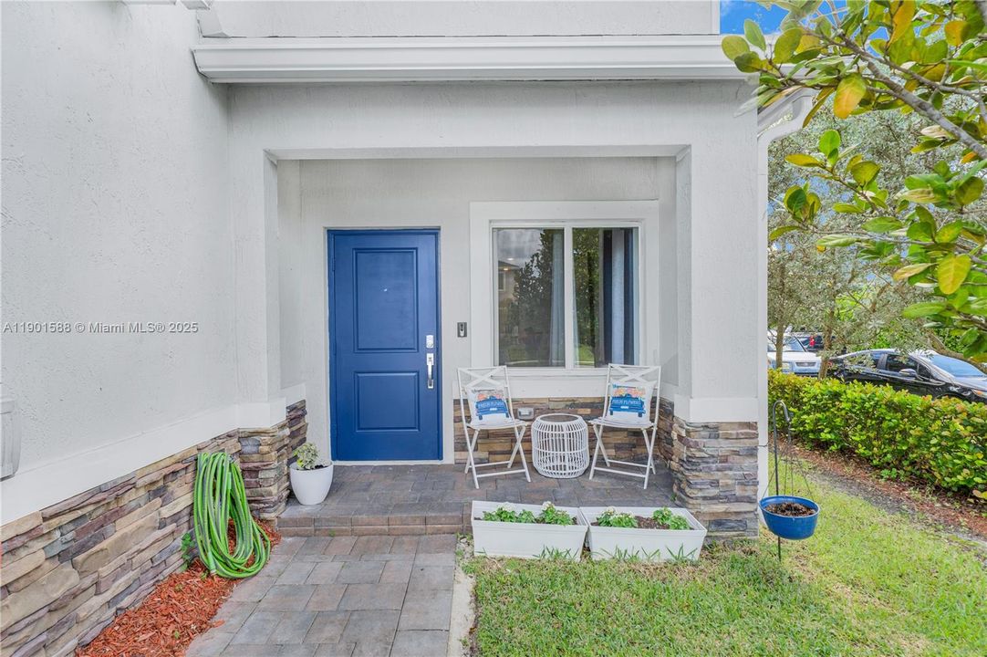 En Venta: $480,000 (3 camas, 2 baños, 1680 Pies cuadrados)