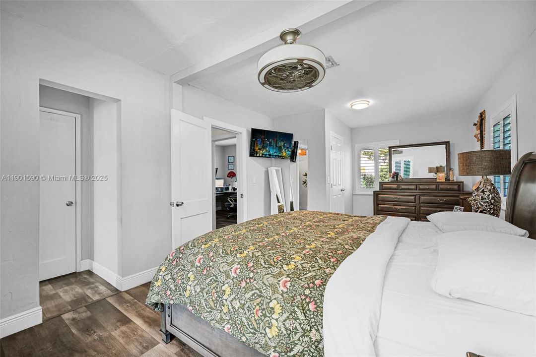 На продажу: $850,000 (3 спален, 2 ванн, 1387 Квадратных фут)