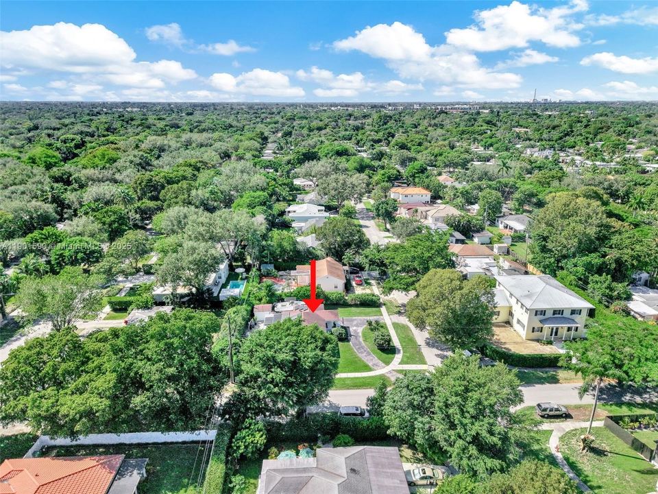 На продажу: $850,000 (3 спален, 2 ванн, 1387 Квадратных фут)