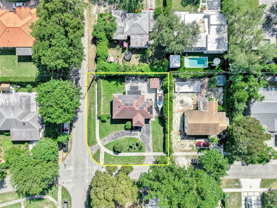 На продажу: $850,000 (3 спален, 2 ванн, 1387 Квадратных фут)